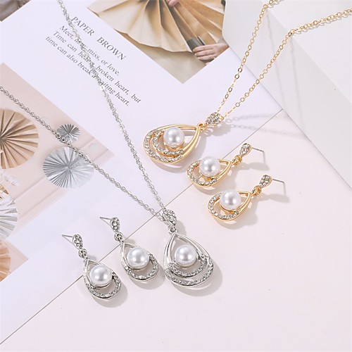 

Women's Jewelry Set European Casual / Sporty Earrings Jewelry Gold / Silver For Street Festival 1 set