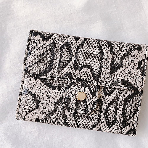 

Women's PU Wallet Snakeskin Khaki