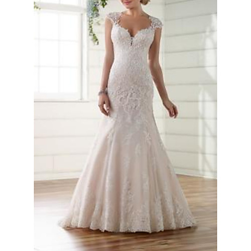 

Mermaid / Trumpet Wedding Dresses V Neck Court Train Lace Tulle Sleeveless Country Plus Size with Draping Appliques 2020