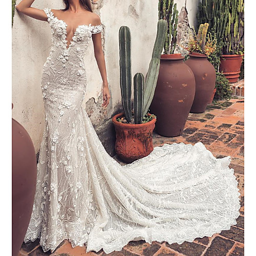 

Mermaid / Trumpet Wedding Dresses Plunging Neck Sweep / Brush Train Lace Polyester Short Sleeve Country Plus Size with Embroidery Appliques 2020