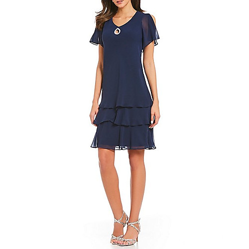 

Sheath / Column V Neck Knee Length Chiffon Short Sleeve Elegant Mother of the Bride Dress with Cascading Ruffles Mother's Day 2020