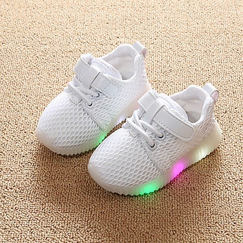 

Boys' Comfort Flyknit Flats Big Kids(7years ) White / Black / Pink Spring