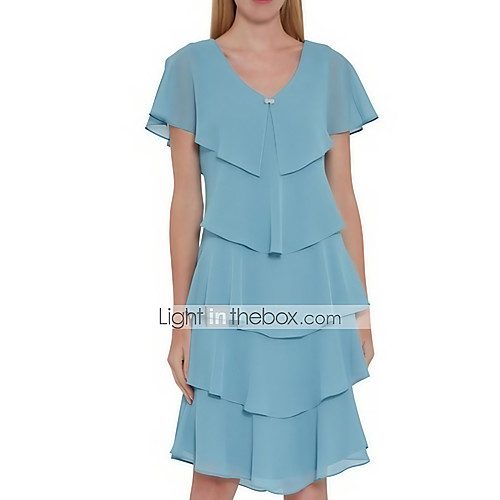 

Sheath / Column V Neck Knee Length Chiffon Short Sleeve Elegant Mother of the Bride Dress with Cascading Ruffles Mother's Day 2020