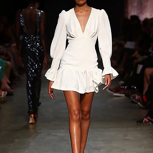 

A-Line V Neck Short / Mini Spandex Sexy / White Homecoming / Cocktail Party Dress with Ruffles 2020