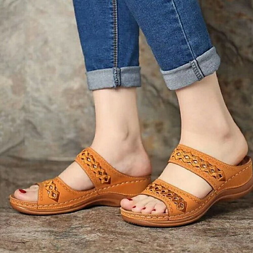 

Women's Slippers & Flip-Flops Summer Wedge Heel Round Toe Daily PU Black / Yellow / Red