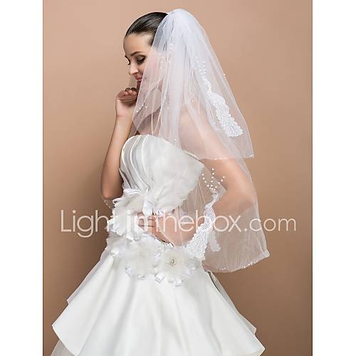 Two tier Elbow Cute Edge Wedding Veil With Peacock Pattern
