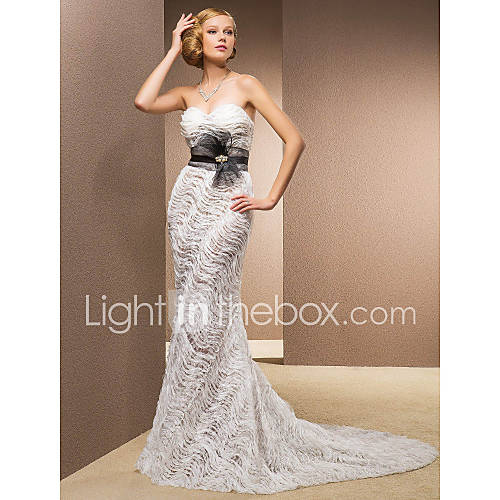 Trumpet/Mermaid Sweetheart Court Train Lace And Satin Wedding Dress