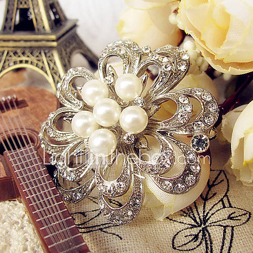 Womens Elegant Pearl Flower Brooch