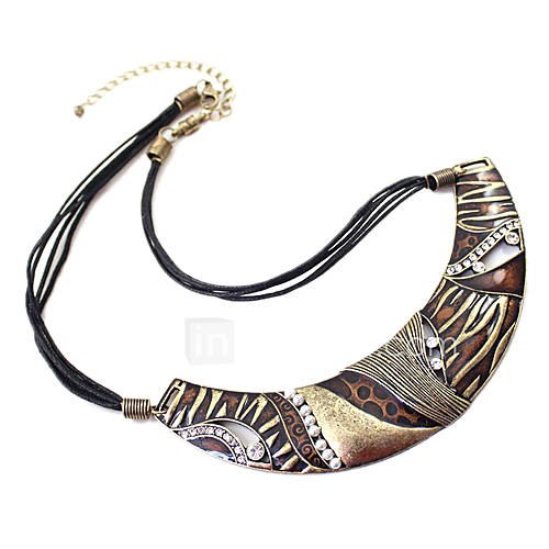 Vintage Crescent Drip Alloy Necklace