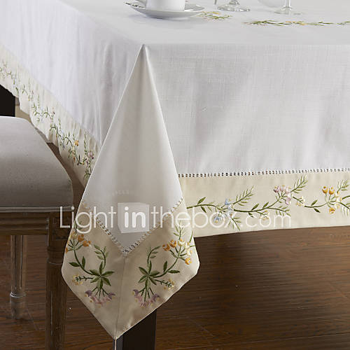 69x104 Polyester Cotton Blend Classic Floral Table Cloths