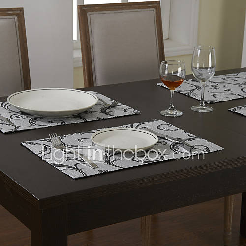 Set Of 4 Traditional Floral Polyester Placemats