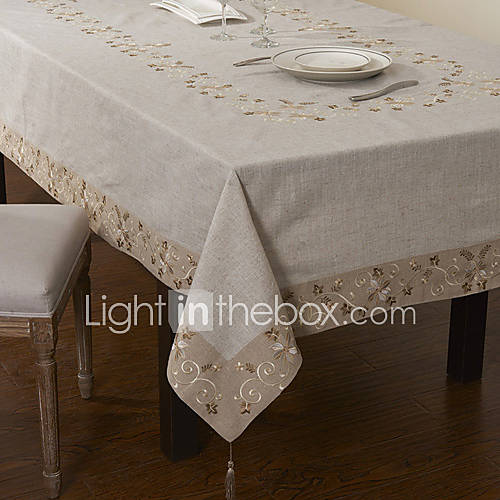 69X104 Retro Style Beige Floral Table Cloth