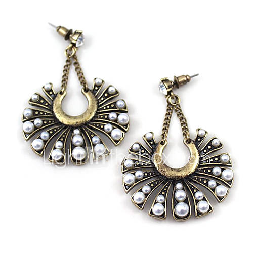 Fashion Vintage Fan Shape Pearl Earrings