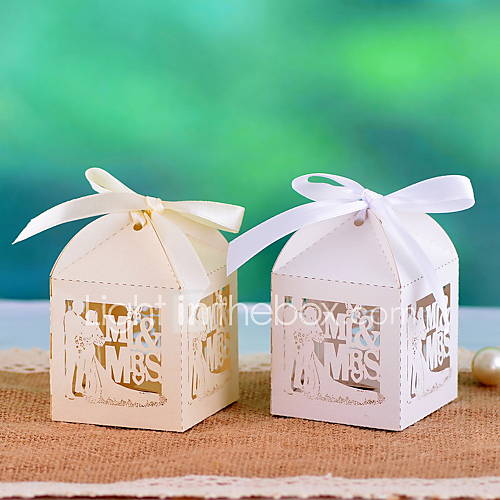 Bride Groom Cut out Favor Boxes   Set of 12(More Colors)