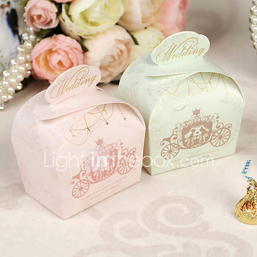 Carriage Pattern Candy Favor Boxes   Set of 12 (More Colors)