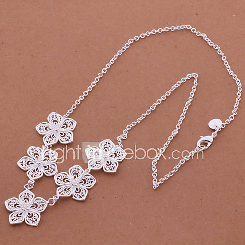 Charming Alloy Silver Plated With Silver Flowers WomenS Necklace