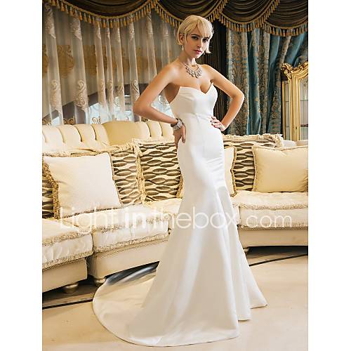 Trumpet/Mermaid Sweetheart Court Train Satin Wedding Dress (631188)