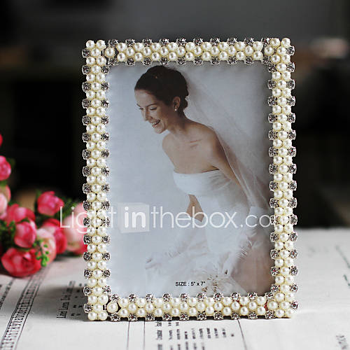 Modern Style Pearls Picture Frame