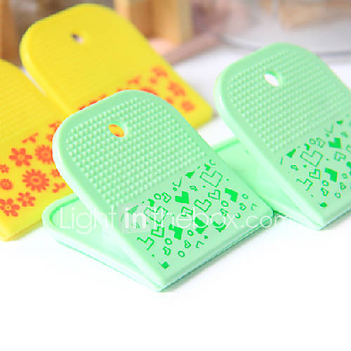 Slip Proof Clip Random Color, Set of 4, W5.5cm x L4.8cm x H3.5cm