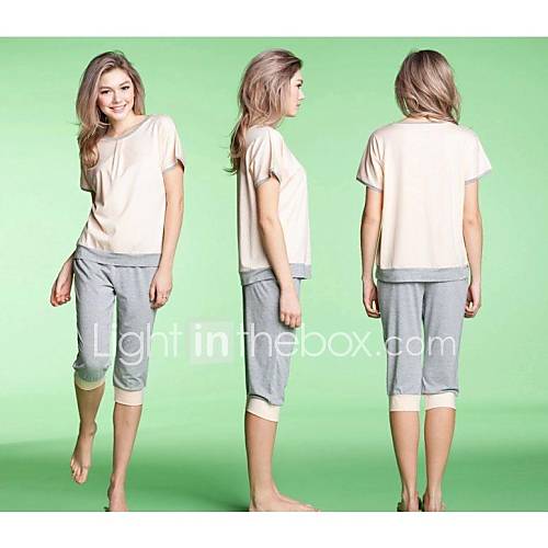 Spring and Summer New Couples Home Furnishing Wear Short Sleeved and Cropped Trousers Womens Suit