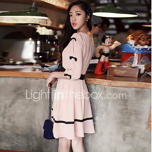 Womens Seven Point Sleeve Bow Dress