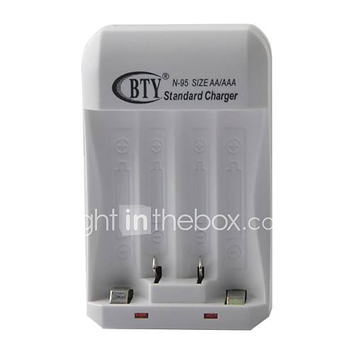 4 Bay Universal Charger for AAA / AA Ni MH / Ni Cd Battery/ US Plug   White (100 240V)